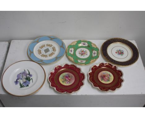 A selection of decorative plates including Coalport, Minton, Royal Worcester, Aynsley and an Aynsley RAF Jubilee plate (7)