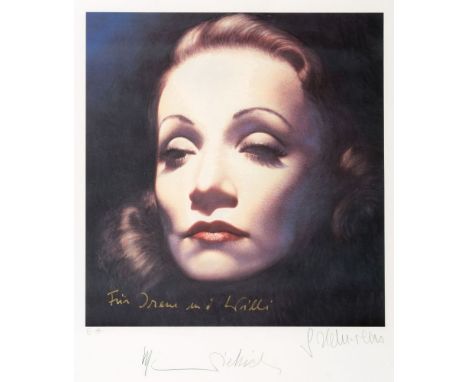 Gottfried Helnwein (Wien 1948). Marlene Dietrich. Farboffsetlithographie, 50 x 50 cm, r. u. mit Bleistift sign. G. Helnwein, 