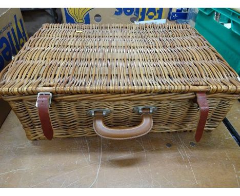 Picnic hamper