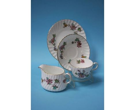 A Minton 'Vermont' pattern tea service (22 pieces)