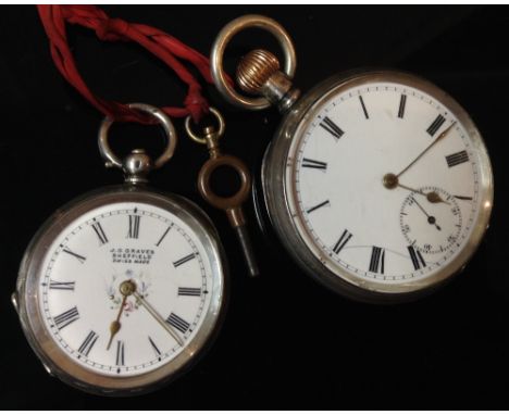 An Edwardian silver open face pocket watch, white dial, bold Roman numerals, subsidiary seconds, button wind movement, Birmin