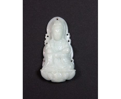 A small carved jade Guanyin amulet H 5cm
