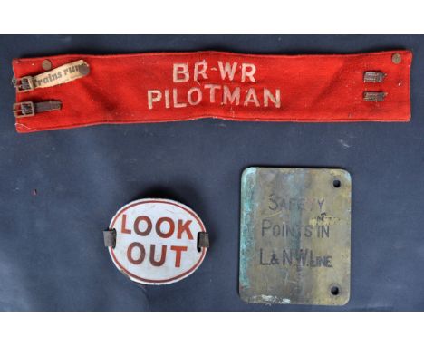 A collection of Railway Memorabilia to include: BR-WR (British Railways Western Region) Pilotman's armband, a Great Western R