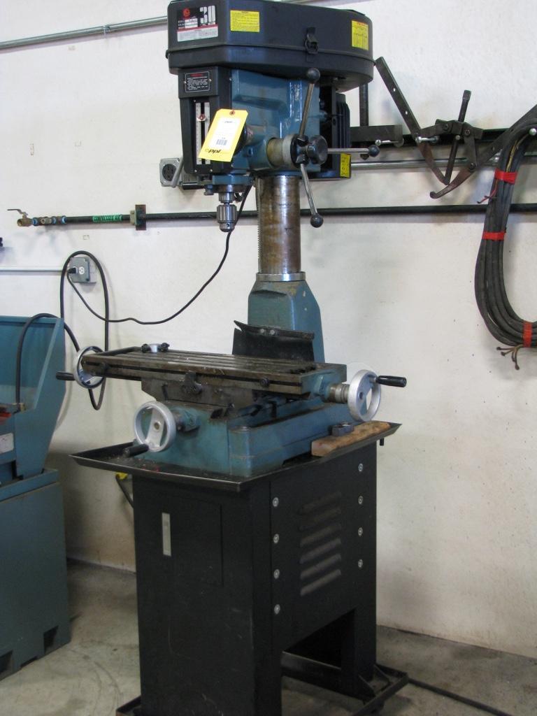 Rong Fu Mill/Drill Model RF30, S/N 9617, 12 Speeds, 8 in. x 24 in. T