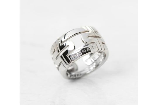 parentesi ring