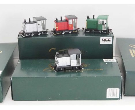 A group of SPECTRUM On30 scale side rod gas mechanical locomotives - all are DCC fitted - VG/E in VG boxes (4)