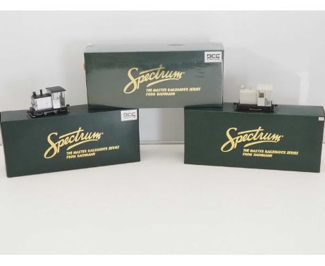 A group of SPECTRUM On30 scale side rod gas mechanical locomotives - two are DCC fitted, one still factory sealed - VG/E in V