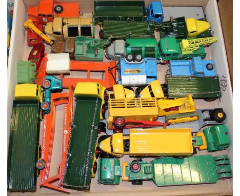 A box containing a quantity of diecast models, to include a repainted Dinky Supertoys Foden, Corgi Toys Land Rover 109 etc 