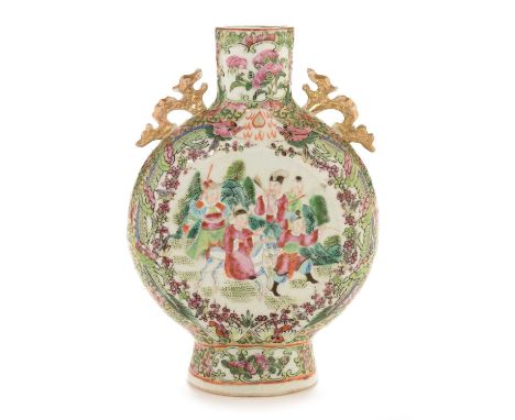 A late 19th Century Cantonese moon flask, with double gilt dragon handles, decorated with a panel of dignitaries, the reverse