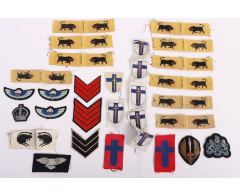 Small collection of mainly British Army Formation signs. Lot includes 3 x Post War S.A.S Wings, an Italian Folgore Paratroope