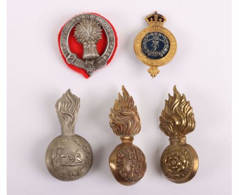 Grouping of British Army badges. Lot includes Royal Dublin Fusiliers & Royal Fusiliers Bearskin badges, Royal Artillery Vols 
