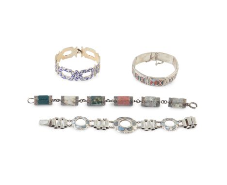 to include an engraved and blue enamel example, Montrose agate and engraved silver linked example and two set with polished a