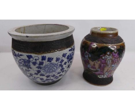 A Chinese Nanking baluster jar, enamel decorated with a battle scene, h.23cm; together with a similar jardiniere, h.23cm (2) 