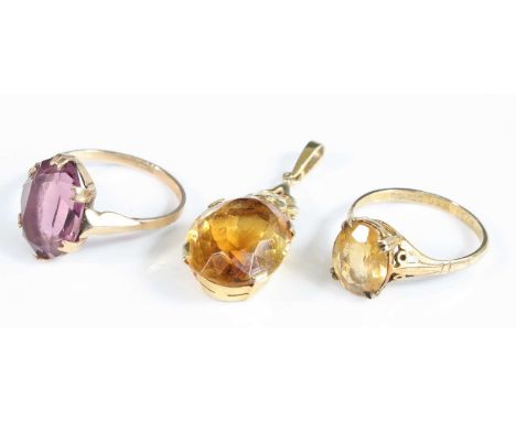 Three pieces of stone set jewellery, comprising a 9ct yellow gold and citrine single stone ring, citrine weight estimated as 