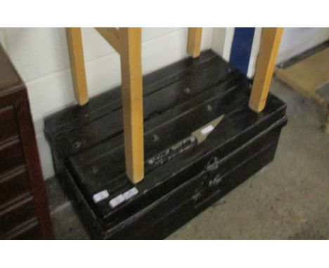 Painted tin Trunk, 75 x 43cm