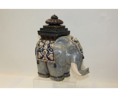 Impressive Lladro porcelain limited edition model of an elephant, numbered 27/2000, 39cm high 