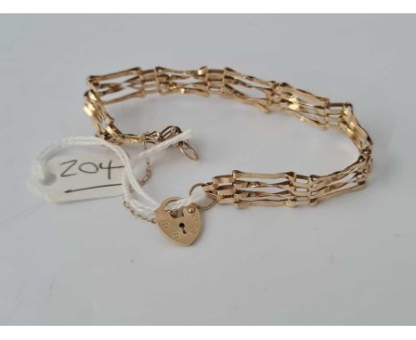 A three bar gate bracelet 9ct - 4.6 gms 
