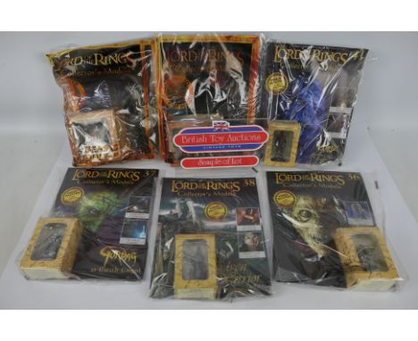 Eaglemoss - The Lord of the Rings - Collector's Models - Chess collection. A selection of Thirty boxed figures with respectiv