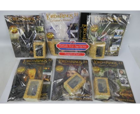 Eaglemoss - The Lord of the Rings - Collector's Models - Chess collection. A selection of Thirty-three boxed figures with res