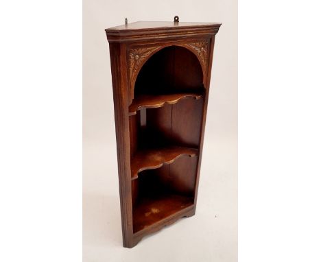 A reproduction oak arch top open corner display shelf 98cm tall x 47cm wide 