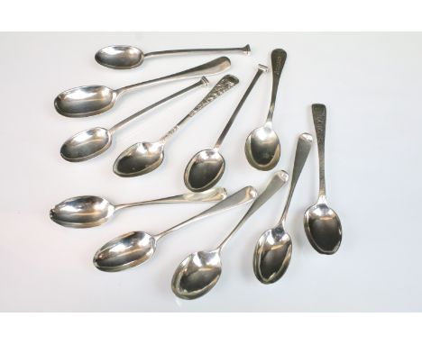 Assorted collection of silver hallmarked teaspoons to include a set of three Mappin &amp; Webb examples and assorted spoons m