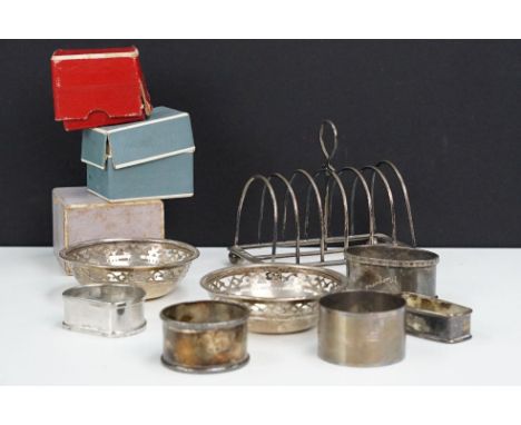 Assorted silver hallmarked table ware to include a pair of round dishes with pierced galleries (hallmarked Sheffield 1926), W