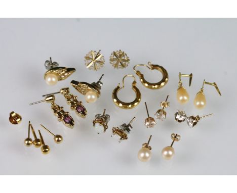 Collection of assorted earrings to include a pair of 9ct gold faux pearl drop earrings (marked 375),  a pair of opal set stud