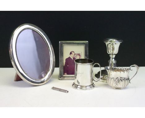 Collection of assorted silver hallmarked items to include silver hallmarked candlestick (hallmarked Birmingham 1911, weighted