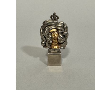 Miguel Ortiz BERROCAL (1933-2006). "Micheline X" Opus 139.1975/1976. Bijou pendentif démontable composé de 23 éléments en or 
