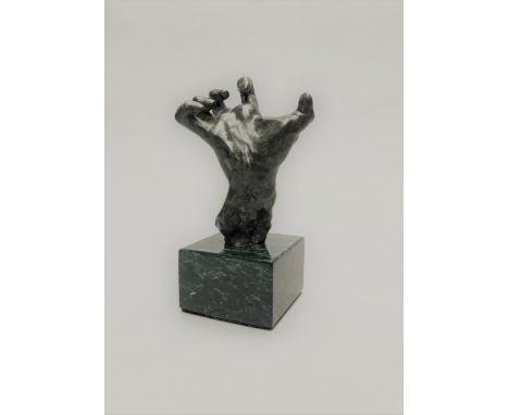 AUGUSTE RODIN (1840-1917), D'APRES Main crispée, petit modèle. Épreuve en bronze à la cire perdue. Porte la signature 'A.Rod
