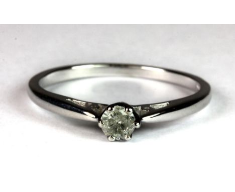 A 9ct white gold diamond solitaire ring, (approx. 0.25ct diamonds) (U.5).