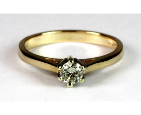 A 9ct gold diamond solitaire ring, (approx. 0.25ct diamonds) (M.5).