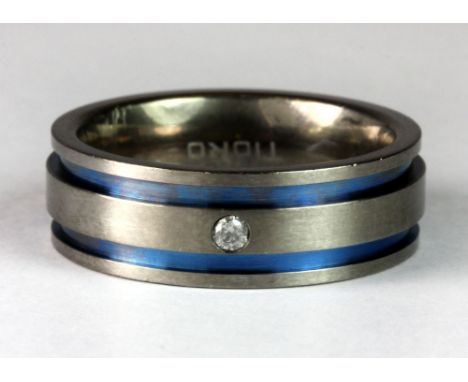 A gentleman's diamond set titanium ring (P).