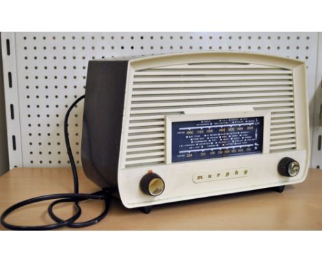 A vintage Murphy bakelite radio.