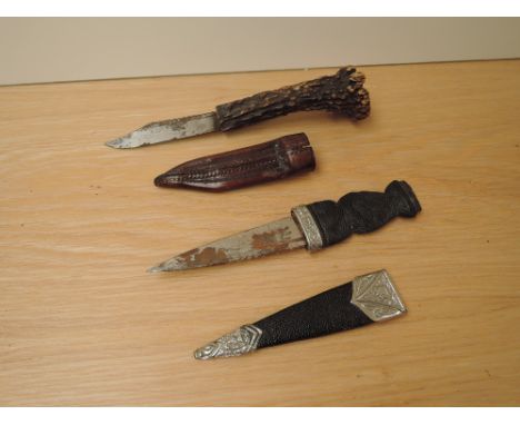 A small Sgian-dubh Knife having 9.5cm blade with scabbard along with a horn handled Hunting Knife having 9cm blade in leather