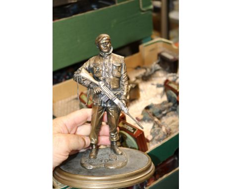 16 metal figures of military personnel, 3 large 225mm bronzed resin British soldiers by "PHEONIX WORLD REPRODUCTIONS" another