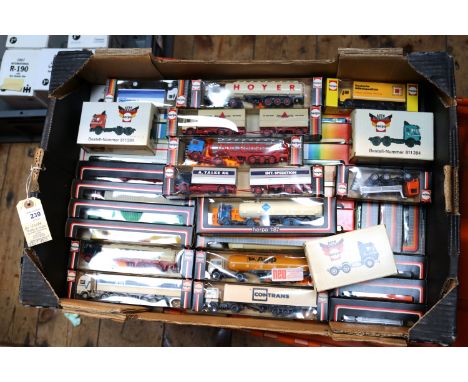 40 H0 1:87 scale plastic trucks and lorries by Herpa, Volvo, MAN, Mercedes Benz, Many in different colours and liveries. some