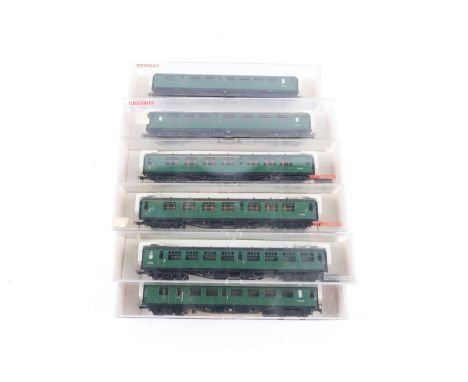 10 Fleischmann HO gauge BR Bulleid corridor coaches. Examples include composites and passenger brakes all in BR (SR) dark gre