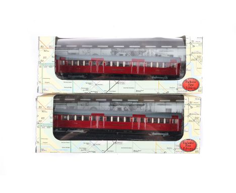 2x EFE 1938 London Tube Stock. Driving carriage D NORTHERN LINE. Model has previously been removed from the box for display. 