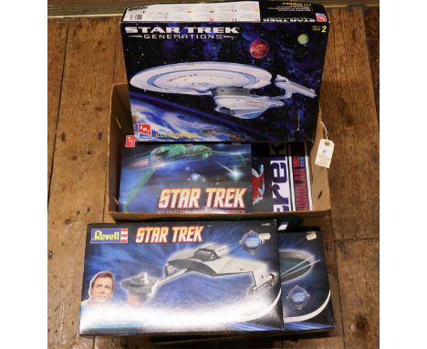 2 Star Trek model kits by Revell, 1:600 scale U.S.S. Enterprise NCC 1701 from the original series, Klingon Battle cruiser fro