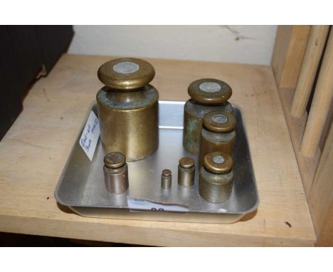 QUANTITY OF VARIOUS VINTAGE BRASS WEIGHTS