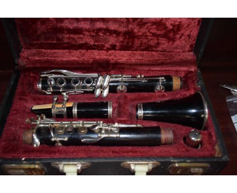 CASED BESSON 35 CLARINET