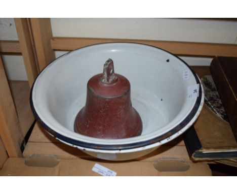 TWO ENAMEL BOWLS AND A VINTAGE BELL (3)