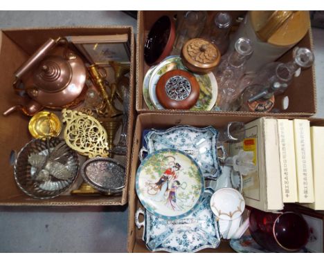 A mixed lot to include metalware, ceramics, glassware, wooden trinket box and similar (3)