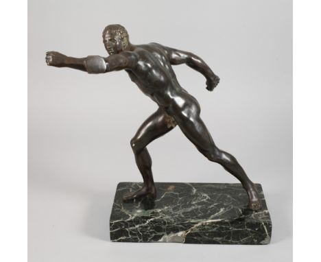 Borghesischer FechterAntikenrezeption, um 1900, Bronze dunkel patiniert, männlicher, von Feigenblatt verdeckter Akt in kämpfe