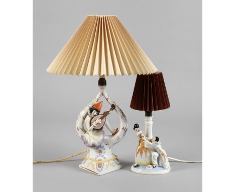 Sitzendorf zwei figürliche Lampen Art déco einmal Pressmarke ab 1930, geprägte Modellnummer 26881 und Pinselnummer 37, die kl
