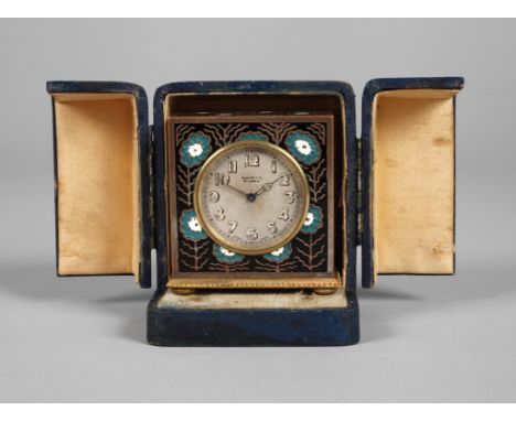 Reiseuhr ZenithSchweiz, 1920er Jahre, Gehäusenummer 11230, auf dem versilberten Ziffernblatt gemarkt, dieses mit Leuchtzeiger
