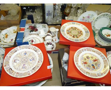 A quantity of china including three boxed Spode display plates: Iona, Third Canterbury Pilgrim and a quantity of Royal Queens