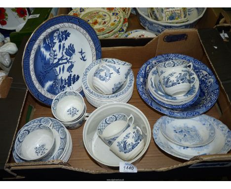 A quantity of blue and white china including Old Chelsea cups and saucers, Royal Doulton 'Yorktown' souffle dish, Spode Itali