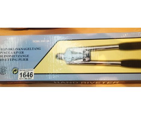 DCSML riveting pliers. P&amp;P Group 1 (£14+VAT for the first lot and £1+VAT for subsequent lots)